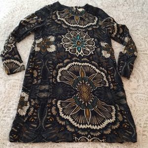 Long Sleeve dress with floral pattern